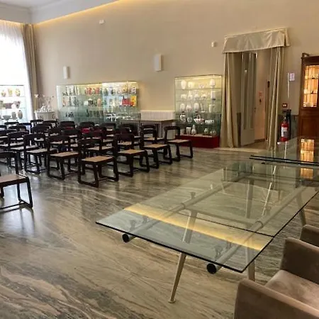 فندق Vittoria 4*