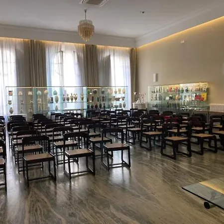 Vittoria فندق فينْتْسا