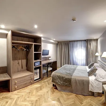 Vittoria Hotel