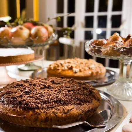 Vittoria فندق فينْتْسا