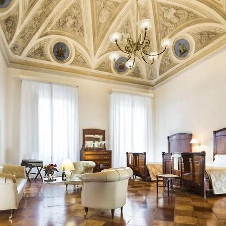 Vittoria Hotel 4*