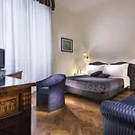 Vittoria Hotel