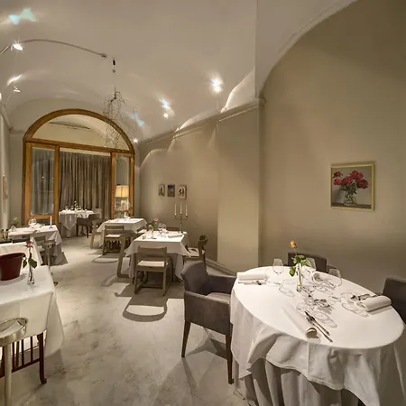 Vittoria Hotel 4*