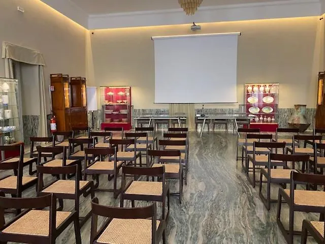 Otel Vittoria 4*